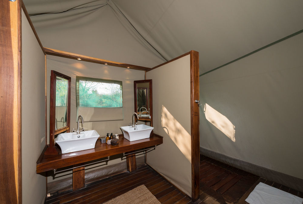 Ongava Tented Camp - All-Inclusive โอเคาเควโย ภายนอก รูปภาพ